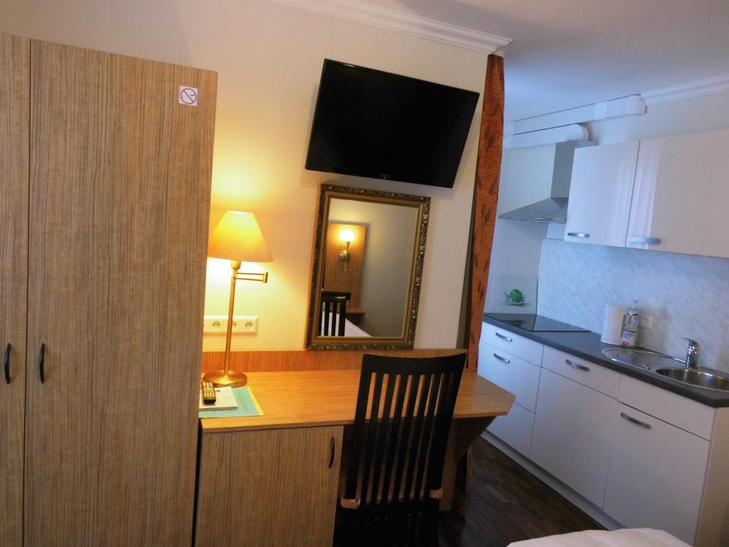 Aparthotel Guzulka & Restaurant Βερολίνο Εξωτερικό φωτογραφία