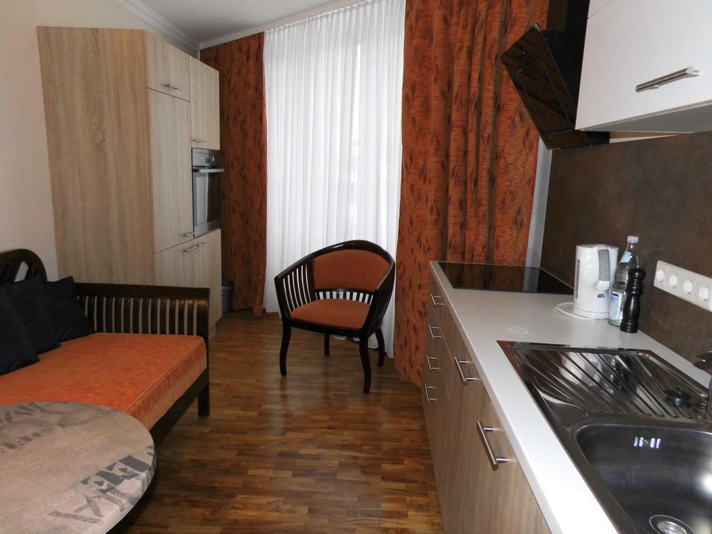 Aparthotel Guzulka & Restaurant Βερολίνο Εξωτερικό φωτογραφία