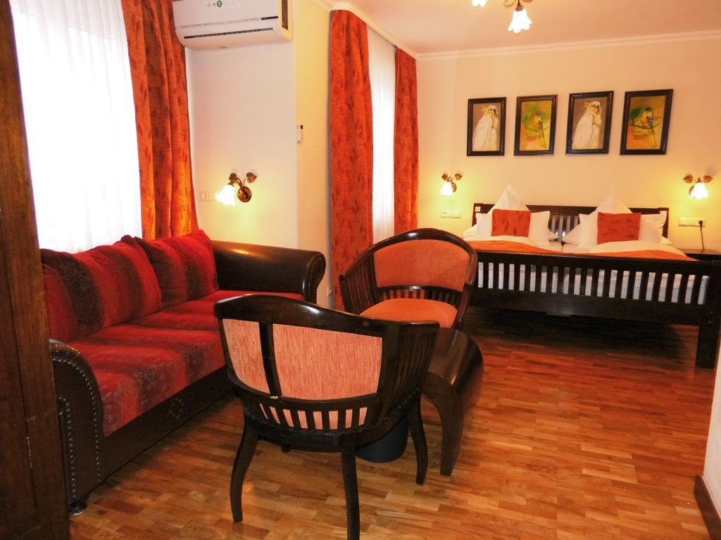 Aparthotel Guzulka & Restaurant Βερολίνο Εξωτερικό φωτογραφία