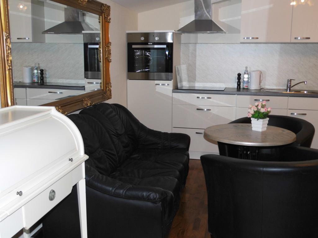Aparthotel Guzulka & Restaurant Βερολίνο Εξωτερικό φωτογραφία