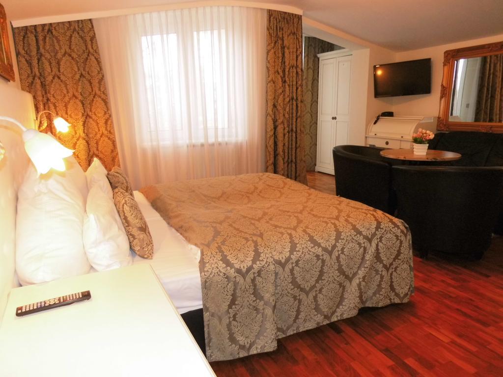 Aparthotel Guzulka & Restaurant Βερολίνο Εξωτερικό φωτογραφία