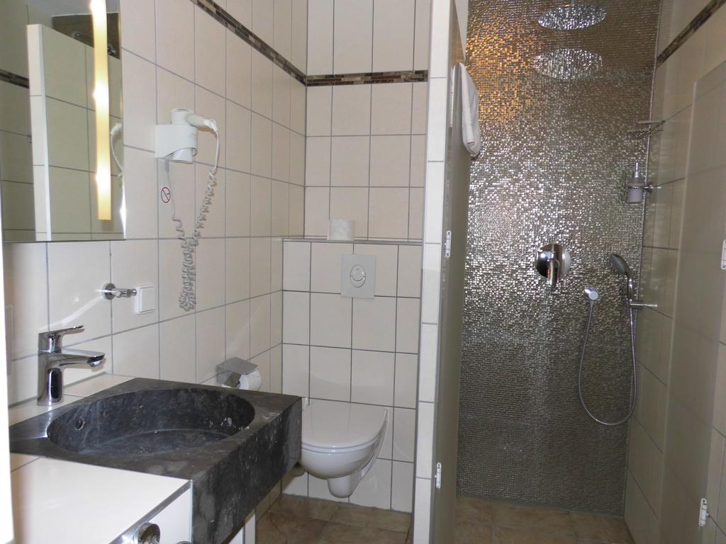 Aparthotel Guzulka & Restaurant Βερολίνο Εξωτερικό φωτογραφία