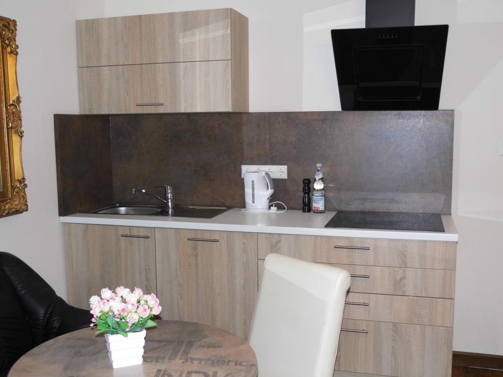 Aparthotel Guzulka & Restaurant Βερολίνο Εξωτερικό φωτογραφία