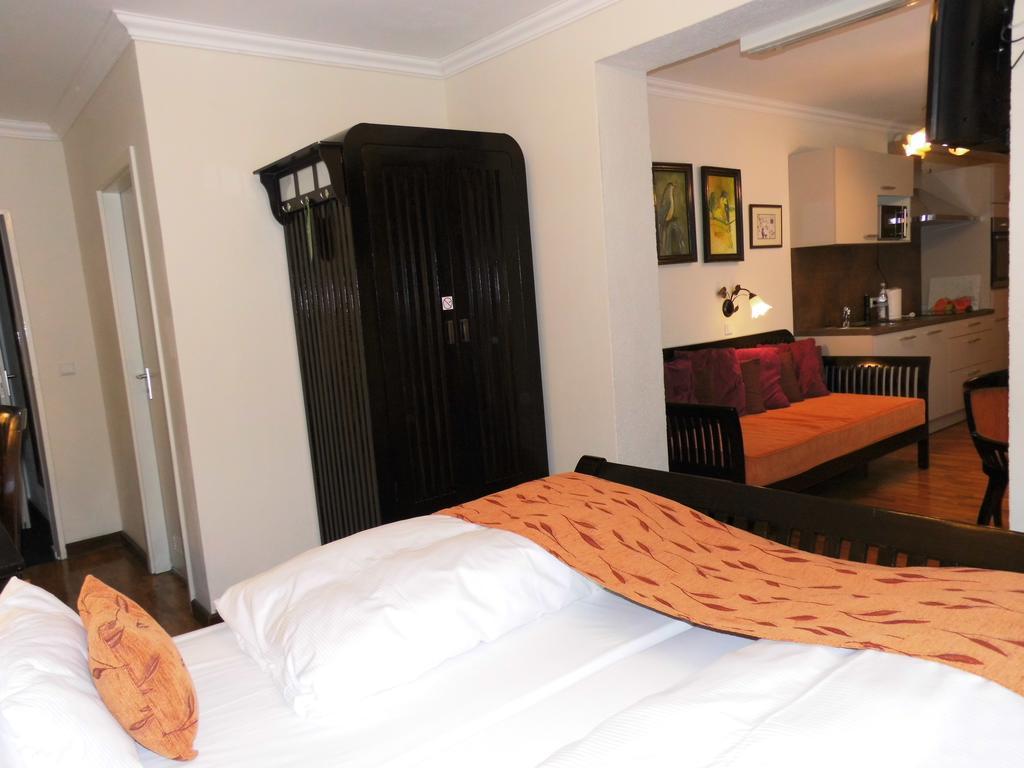 Aparthotel Guzulka & Restaurant Βερολίνο Εξωτερικό φωτογραφία