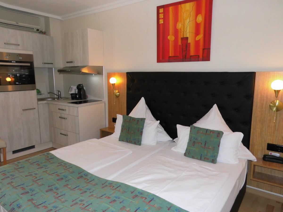 Aparthotel Guzulka & Restaurant Βερολίνο Εξωτερικό φωτογραφία
