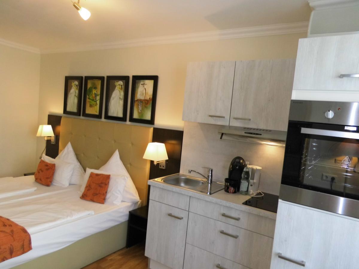 Aparthotel Guzulka & Restaurant Βερολίνο Εξωτερικό φωτογραφία